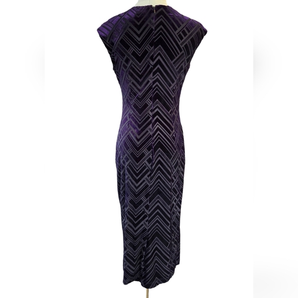 NWOT Vince Camuto Velvet Midi Dress - size. 4 - Picture 6 of 7